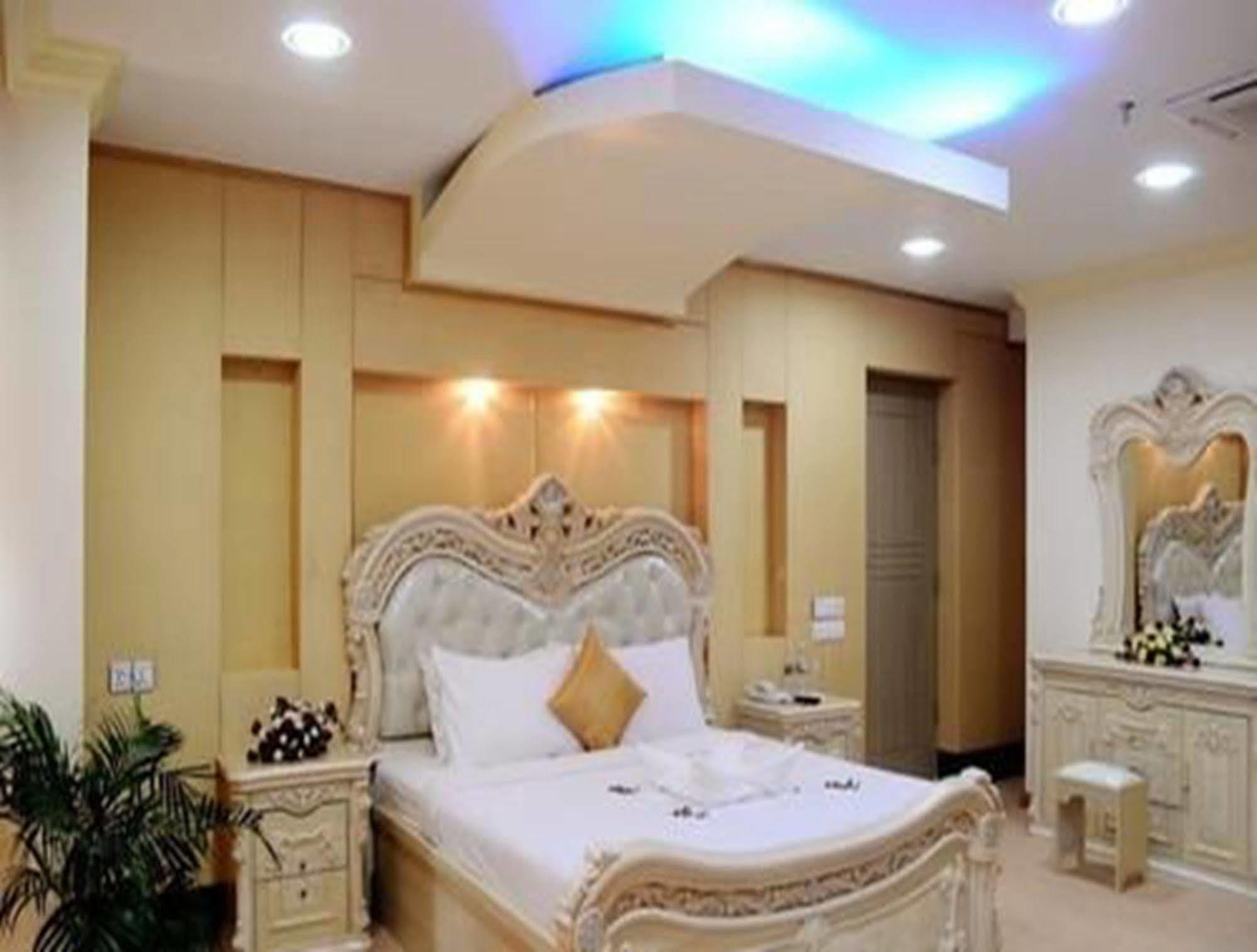 Myat Nan Yone Hotel Naypyidaw Exterior photo